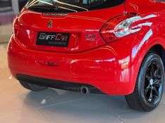 PEUGEOT 208 1.5 ALLURE 8V 2014/2015 GRIFFCAR MULTIMARCAS DOIS IRMÃOS / Carros no Vale