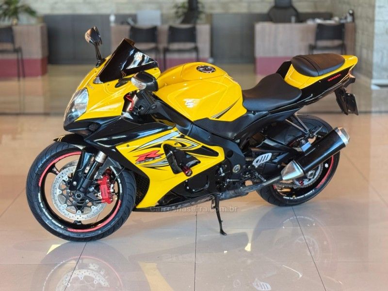 SUZUKI GSXR 1000 2008/2008 GRIFFCAR MULTIMARCAS DOIS IRMÃOS / Carros no Vale