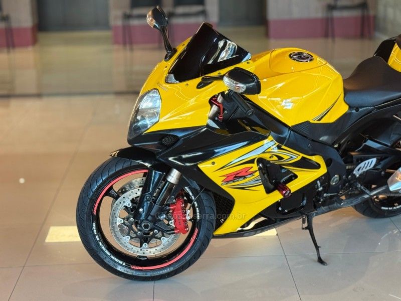 SUZUKI GSXR 1000 2008/2008 GRIFFCAR MULTIMARCAS DOIS IRMÃOS / Carros no Vale