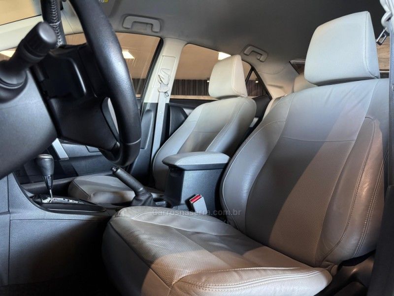 TOYOTA COROLLA 2.0 XEI 16V 2015/2015 GRIFFCAR MULTIMARCAS DOIS IRMÃOS / Carros no Vale
