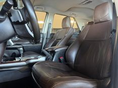 TOYOTA HILUX SW4 2.8 SRX 4X4 7 LUGARES 16V TURBO INTERCOOLER 2016/2017 GRIFFCAR MULTIMARCAS DOIS IRMÃOS / Carros no Vale