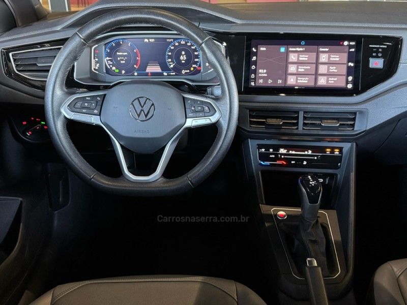 VOLKSWAGEN NIVUS 1.0 TSI HIGHLINE 2023/2024 GRIFFCAR MULTIMARCAS DOIS IRMÃOS / Carros no Vale