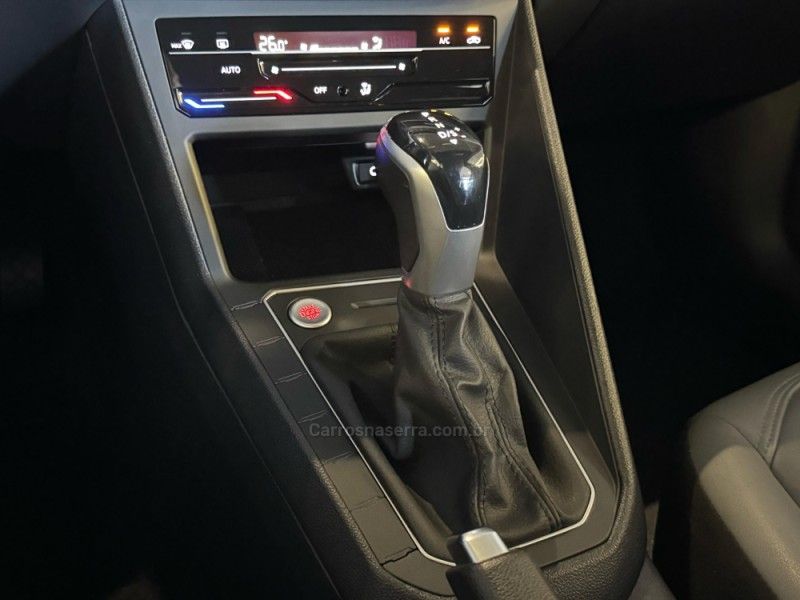 VOLKSWAGEN NIVUS 1.0 TSI HIGHLINE 2023/2024 GRIFFCAR MULTIMARCAS DOIS IRMÃOS / Carros no Vale