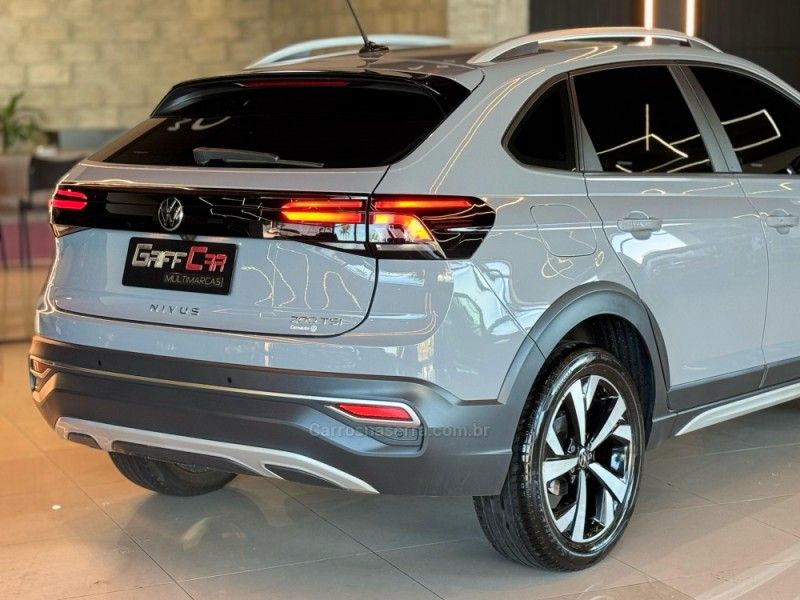 VOLKSWAGEN NIVUS 1.0 TSI HIGHLINE 2023/2024 GRIFFCAR MULTIMARCAS DOIS IRMÃOS / Carros no Vale