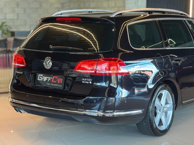 VOLKSWAGEN PASSAT 2.0 TSI HIGLHINE VARIANT AUTOMATIZADO 2011/2011 GRIFFCAR MULTIMARCAS DOIS IRMÃOS / Carros no Vale