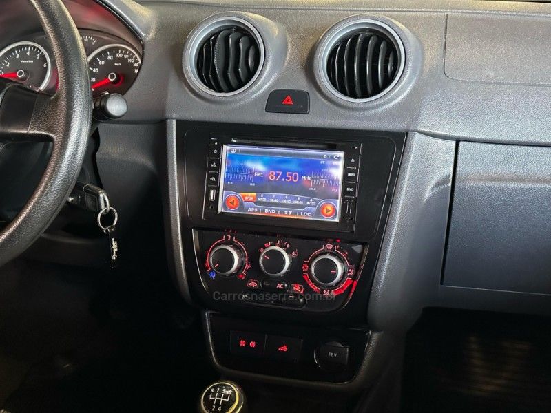 VOLKSWAGEN SAVEIRO 2011/2012 GRIFFCAR MULTIMARCAS DOIS IRMÃOS / Carros no Vale