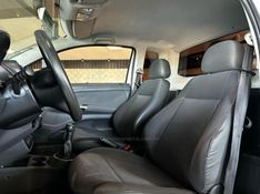 VOLKSWAGEN SAVEIRO 2011/2012 GRIFFCAR MULTIMARCAS DOIS IRMÃOS / Carros no Vale
