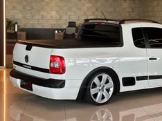 VOLKSWAGEN SAVEIRO 2011/2012 GRIFFCAR MULTIMARCAS DOIS IRMÃOS / Carros no Vale
