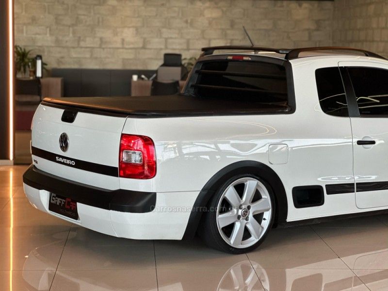 VOLKSWAGEN SAVEIRO 2011/2012 GRIFFCAR MULTIMARCAS DOIS IRMÃOS / Carros no Vale