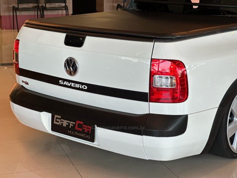 VOLKSWAGEN SAVEIRO 2011/2012 GRIFFCAR MULTIMARCAS DOIS IRMÃOS / Carros no Vale