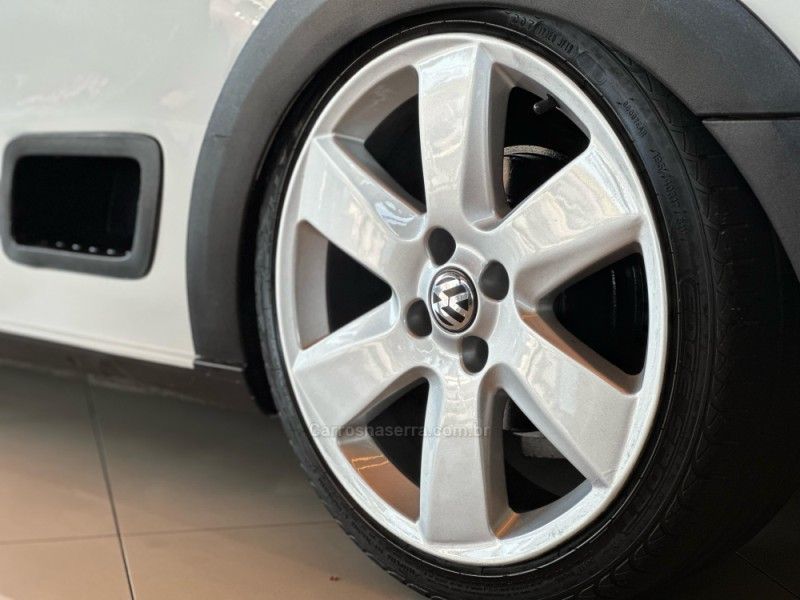 VOLKSWAGEN SAVEIRO 2011/2012 GRIFFCAR MULTIMARCAS DOIS IRMÃOS / Carros no Vale