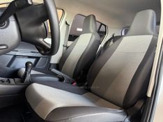 VOLKSWAGEN UP 1.0 MPI TAKE UP 12V 2017/2017 GRIFFCAR MULTIMARCAS DOIS IRMÃOS / Carros no Vale