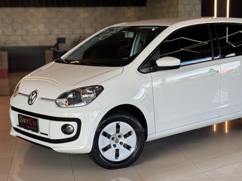 VOLKSWAGEN UP 1.0 MPI TAKE UP 12V 2017/2017 GRIFFCAR MULTIMARCAS DOIS IRMÃOS / Carros no Vale