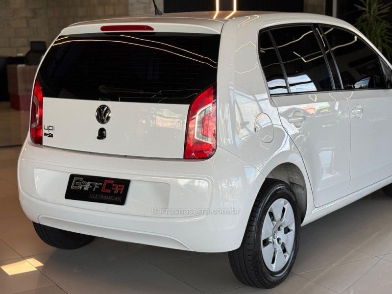 VOLKSWAGEN UP 1.0 MPI TAKE UP 12V 2017/2017 GRIFFCAR MULTIMARCAS DOIS IRMÃOS / Carros no Vale