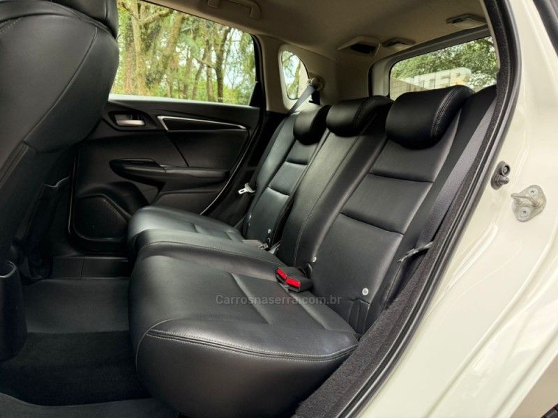 HONDA FIT 1.5 EXL 16V 2016/2016 KASPER VEÍCULOS DOIS IRMÃOS / Carros no Vale