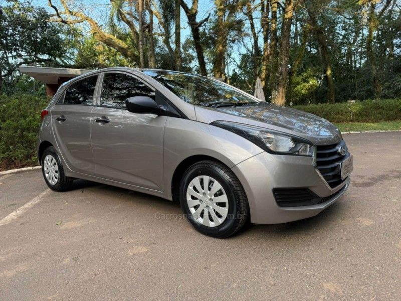 HYUNDAI HB20 1.0 COMFORT 12V 2018/2018 KASPER VEÍCULOS DOIS IRMÃOS / Carros no Vale