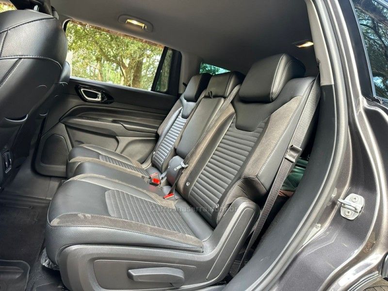 JEEP COMMANDER 2.0 LIMITED TD380 16V 4×4 TURBO 2022/2022 KASPER VEÍCULOS DOIS IRMÃOS / Carros no Vale