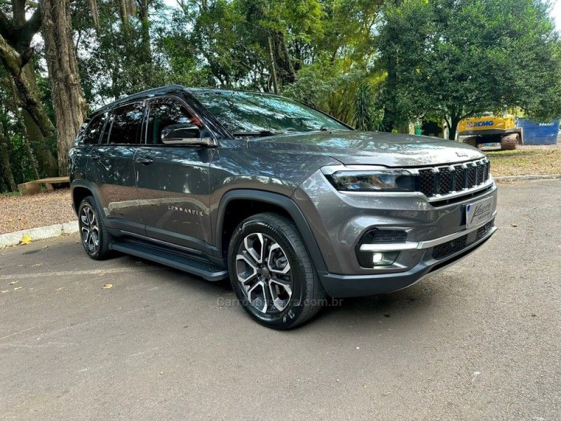 JEEP COMMANDER 2.0 LIMITED TD380 16V 4×4 TURBO 2022/2022 KASPER VEÍCULOS DOIS IRMÃOS / Carros no Vale