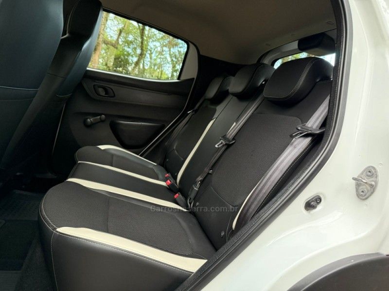 RENAULT KWID 1.0 12V SCE INTENSE 2021/2022 KASPER VEÍCULOS DOIS IRMÃOS / Carros no Vale
