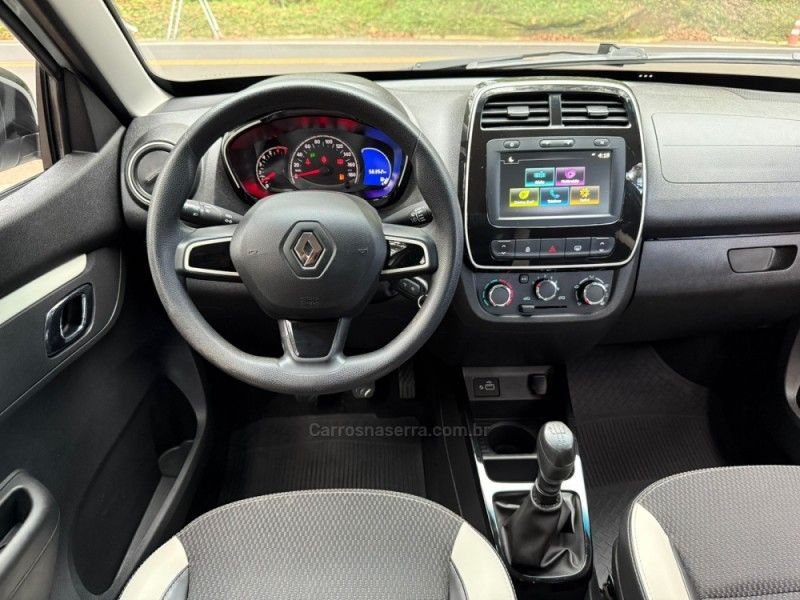 RENAULT KWID 1.0 12V SCE INTENSE 2021/2022 KASPER VEÍCULOS DOIS IRMÃOS / Carros no Vale