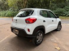 RENAULT KWID 1.0 12V SCE ZEN 2023/2024 KASPER VEÍCULOS DOIS IRMÃOS / Carros no Vale