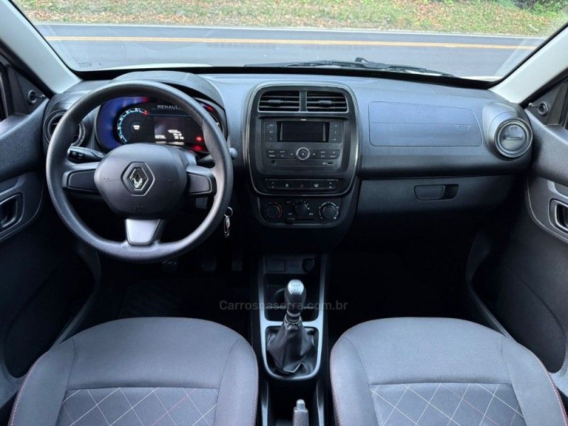 RENAULT KWID 1.0 12V SCE ZEN 2023/2024 KASPER VEÍCULOS DOIS IRMÃOS / Carros no Vale