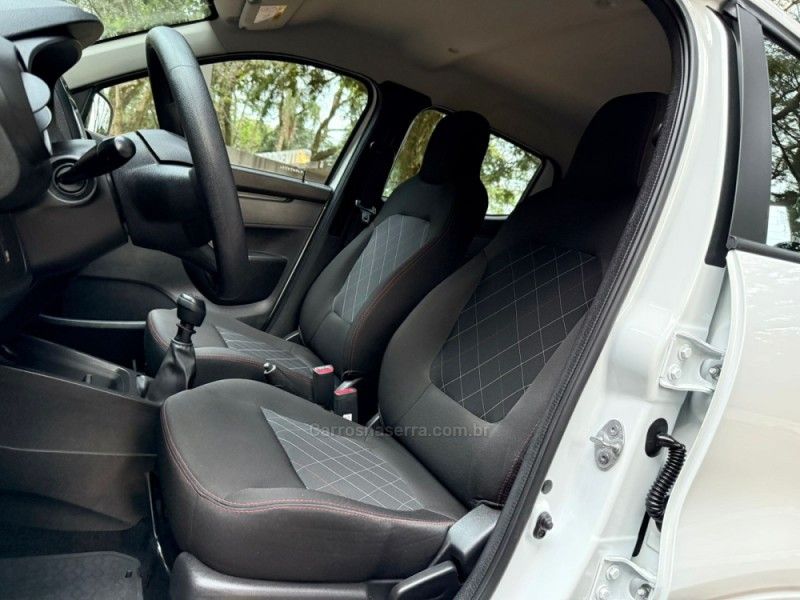 RENAULT KWID 1.0 12V SCE ZEN 2023/2024 KASPER VEÍCULOS DOIS IRMÃOS / Carros no Vale
