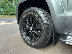 VOLKSWAGEN AMAROK 3.0 V6 TDI COMFORTLINE CD 4MOTION 2023/2023 KASPER VEÍCULOS DOIS IRMÃOS / Carros no Vale