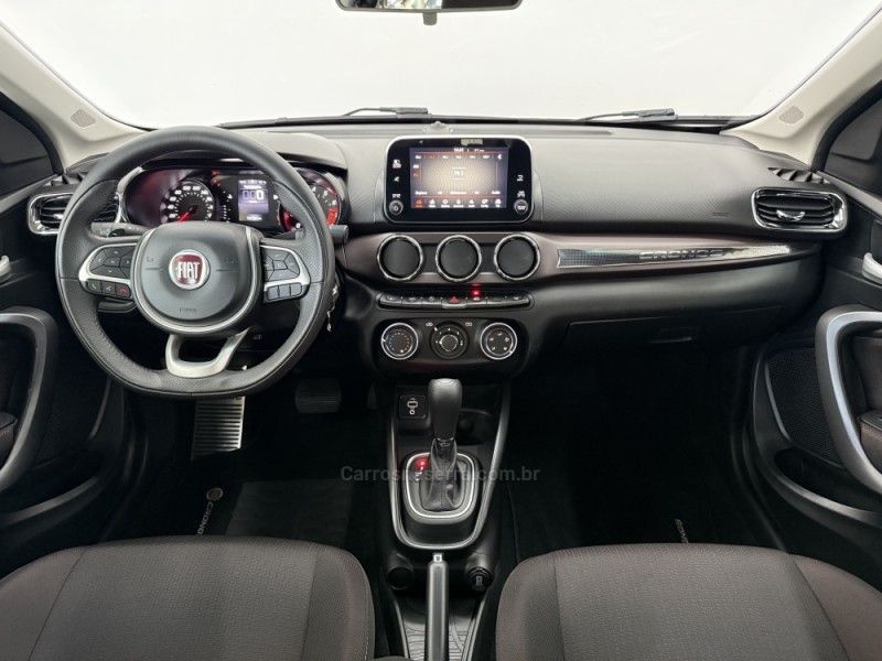 FIAT CRONOS 1.8 PRECISION 16V 2019/2019 FOCAR VEÍCULOS CAXIAS DO SUL / Carros no Vale