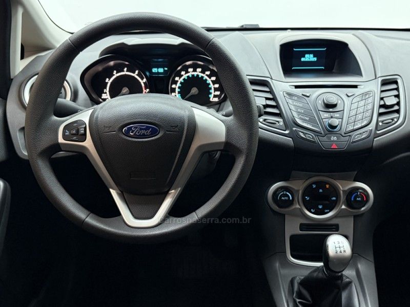 FORD FIESTA 1.6 SEL STYLE HATCH 16V 2017/2017 FOCAR VEÍCULOS CAXIAS DO SUL / Carros no Vale