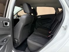 FORD FIESTA 1.6 SEL STYLE HATCH 16V 2017/2017 FOCAR VEÍCULOS CAXIAS DO SUL / Carros no Vale