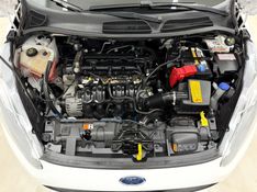 FORD FIESTA 1.6 SEL STYLE HATCH 16V 2017/2017 FOCAR VEÍCULOS CAXIAS DO SUL / Carros no Vale
