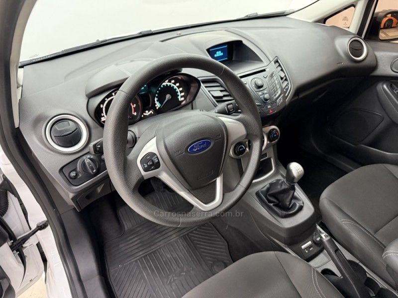 FORD FIESTA 1.6 SEL STYLE HATCH 16V 2017/2017 FOCAR VEÍCULOS CAXIAS DO SUL / Carros no Vale