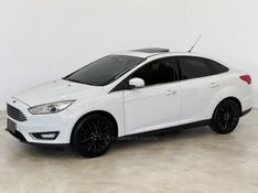 FORD FOCUS 2.0 TITANIUM FASTBACK 16V 2016/2016 FOCAR VEÍCULOS CAXIAS DO SUL / Carros no Vale