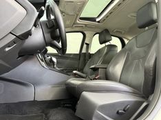 FORD FOCUS 2.0 TITANIUM FASTBACK 16V 2016/2016 FOCAR VEÍCULOS CAXIAS DO SUL / Carros no Vale
