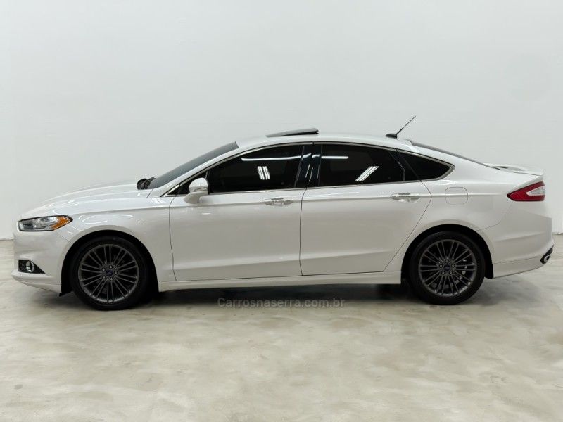 FORD FUSION 2.0 TITANIUM GTDI ECOBOOST FWD 2015/2016 FOCAR VEÍCULOS CAXIAS DO SUL / Carros no Vale