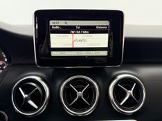MERCEDES-BENZ A 200 1.6 TURBO 16V 2014/2015 FOCAR VEÍCULOS CAXIAS DO SUL / Carros no Vale