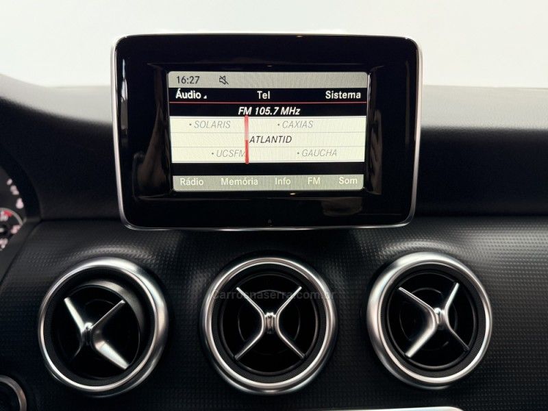 MERCEDES-BENZ A 200 1.6 TURBO 16V 2014/2015 FOCAR VEÍCULOS CAXIAS DO SUL / Carros no Vale