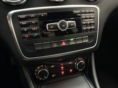 MERCEDES-BENZ A 200 1.6 TURBO 16V 2014/2015 FOCAR VEÍCULOS CAXIAS DO SUL / Carros no Vale