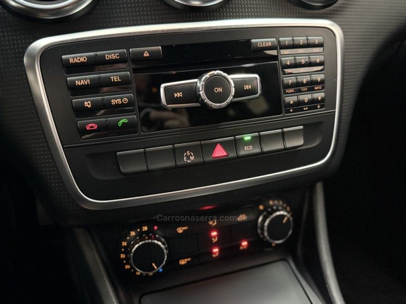 MERCEDES-BENZ A 200 1.6 TURBO 16V 2014/2015 FOCAR VEÍCULOS CAXIAS DO SUL / Carros no Vale