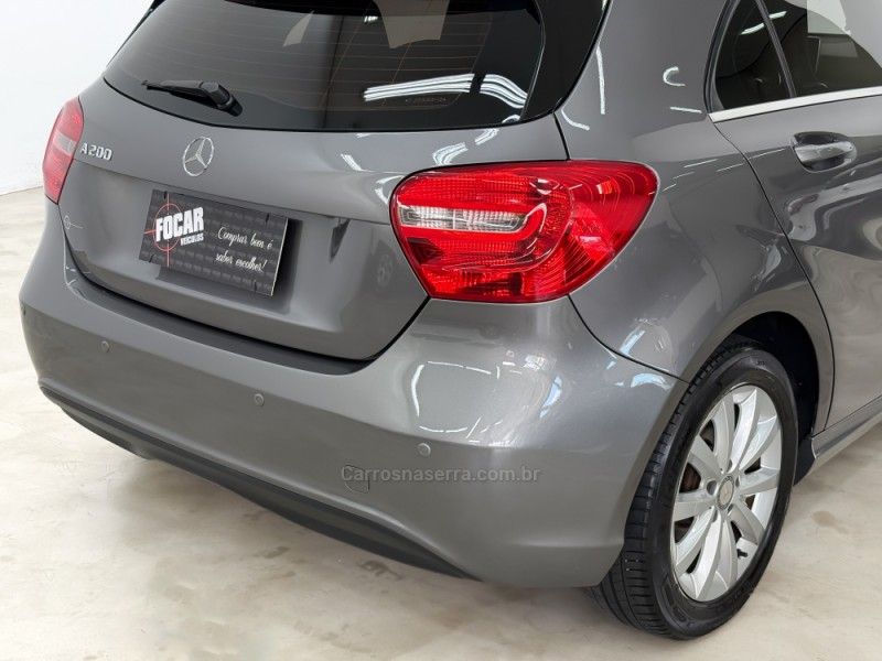 MERCEDES-BENZ A 200 1.6 TURBO 16V 2014/2015 FOCAR VEÍCULOS CAXIAS DO SUL / Carros no Vale