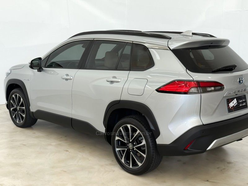 TOYOTA COROLLA 1.8 CROSS XRX 16V HÍBRIDO 2022/2023 FOCAR VEÍCULOS CAXIAS DO SUL / Carros no Vale