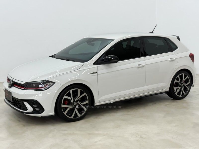 VOLKSWAGEN POLO 1.4 GTS 16V TURBO 2024/2024 FOCAR VEÍCULOS CAXIAS DO SUL / Carros no Vale