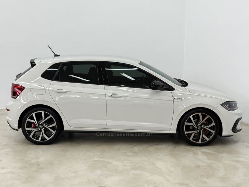 VOLKSWAGEN POLO 1.4 GTS 16V TURBO 2024/2024 FOCAR VEÍCULOS CAXIAS DO SUL / Carros no Vale