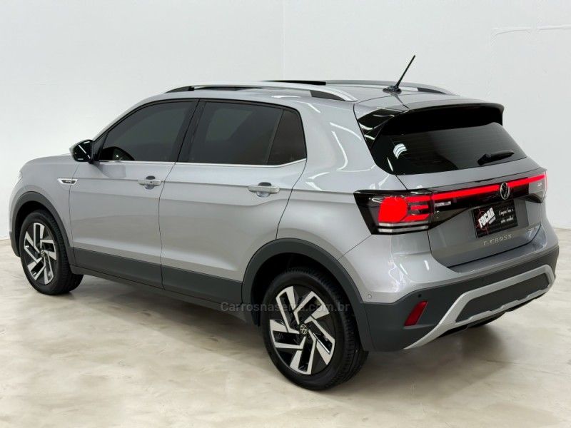 VOLKSWAGEN T-CROSS 1.4 HIGHLINE TSI 16V 2024/2025 FOCAR VEÍCULOS CAXIAS DO SUL / Carros no Vale