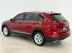 VOLKSWAGEN TIGUAN 1.4 ALLSPACE COMFORT 250 TSI 2018/2018 FOCAR VEÍCULOS CAXIAS DO SUL / Carros no Vale