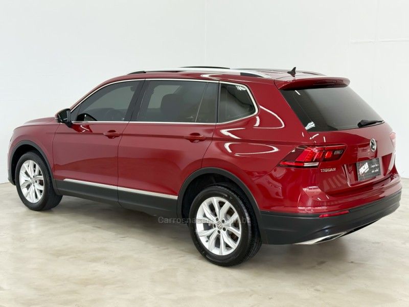 VOLKSWAGEN TIGUAN 1.4 ALLSPACE COMFORT 250 TSI 2018/2018 FOCAR VEÍCULOS CAXIAS DO SUL / Carros no Vale