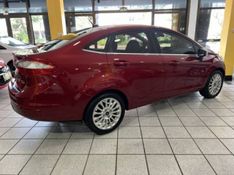 FORD FIESTA 1.6 TITANIUM SEDAN 16V AUTO 2015/2015 PRIME MULTIMARCAS CAXIAS DO SUL / Carros no Vale