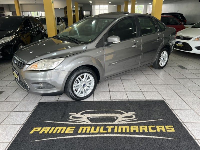FORD FOCUS 2.0 GHIA SEDAN 16V 2010/2010 PRIME MULTIMARCAS CAXIAS DO SUL / Carros no Vale