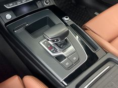 AUDI Q5 2.0 TFSI S LINE BLACK QUATTRO 2021/2022 ÓTIMA CAR FLORES DA CUNHA / Carros no Vale